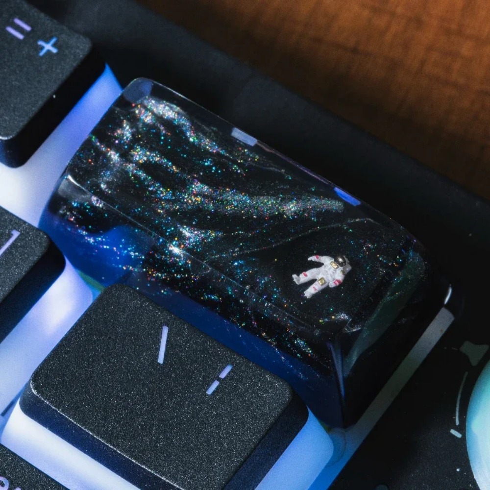 Artisan Keycap Astronaut Resin - Tech Gaming Accessories review and price